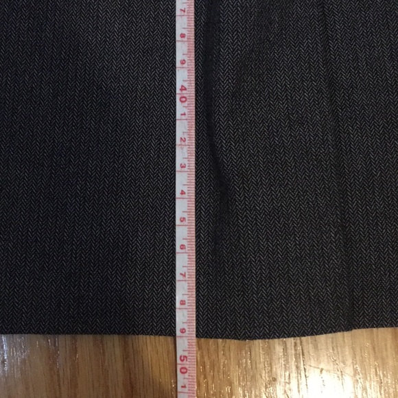 Banana Republic Skirt - Picture 5 of 6